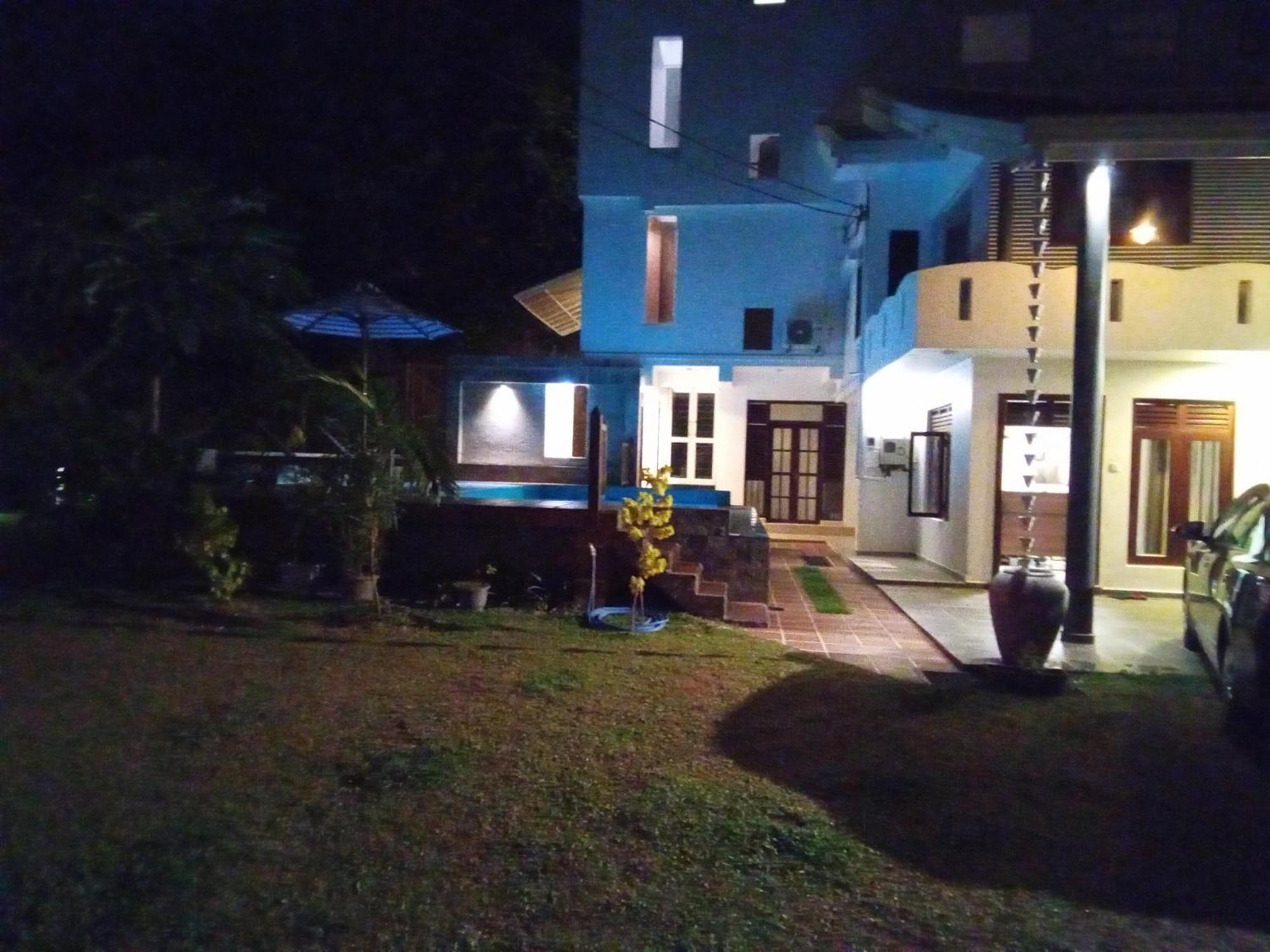 Bed and Breakfast The Moose Weligama Exteriér fotografie